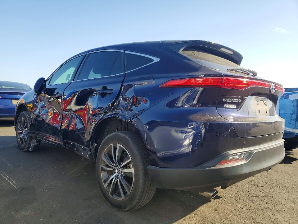 Photo 2 from auction – 2022 TOYOTA VENZA with VIN JTEAAAAH1NJ113643