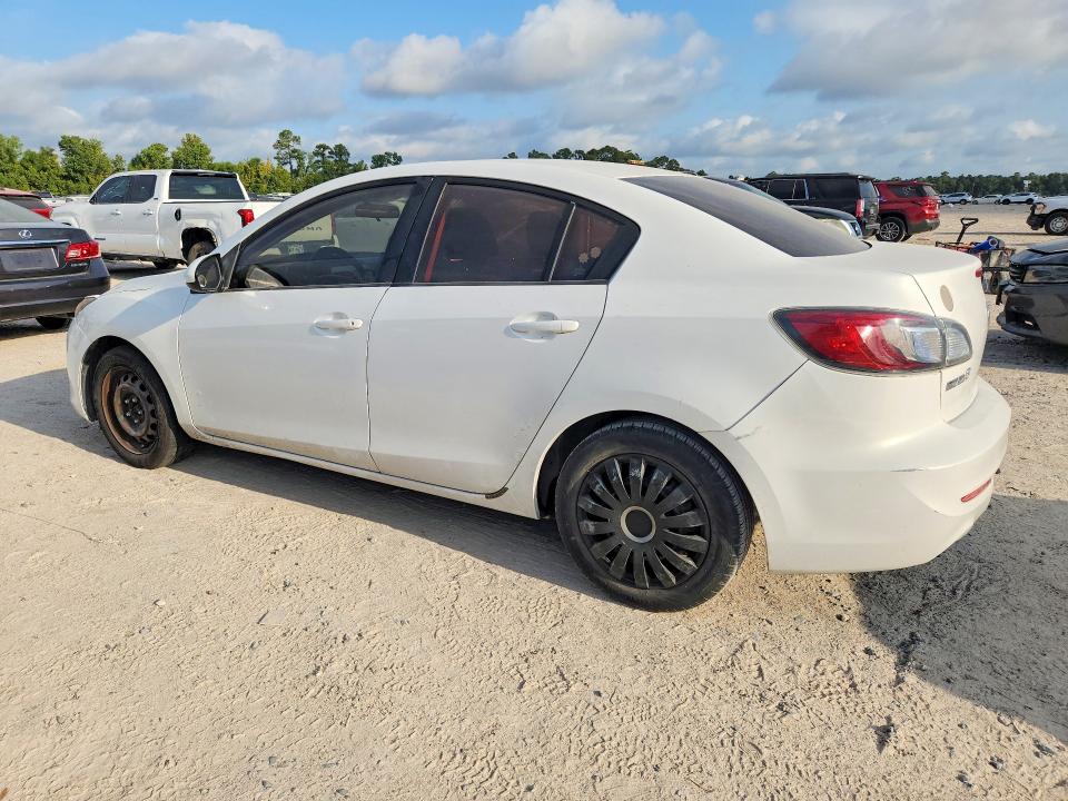 Photo 2 from auction – 2012 MAZDA 3 with VIN JM1BL1UF5C1523307