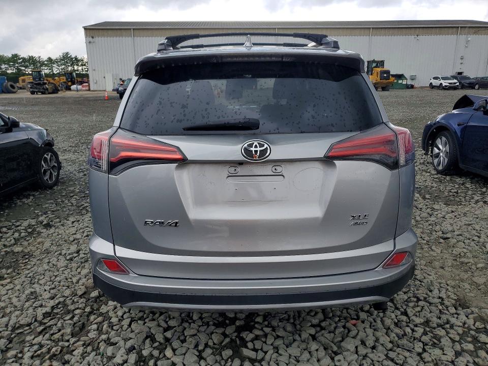 Photo 6 from auction – 2017 TOYOTA RAV4 with VIN 2T3RFREVXHW645227