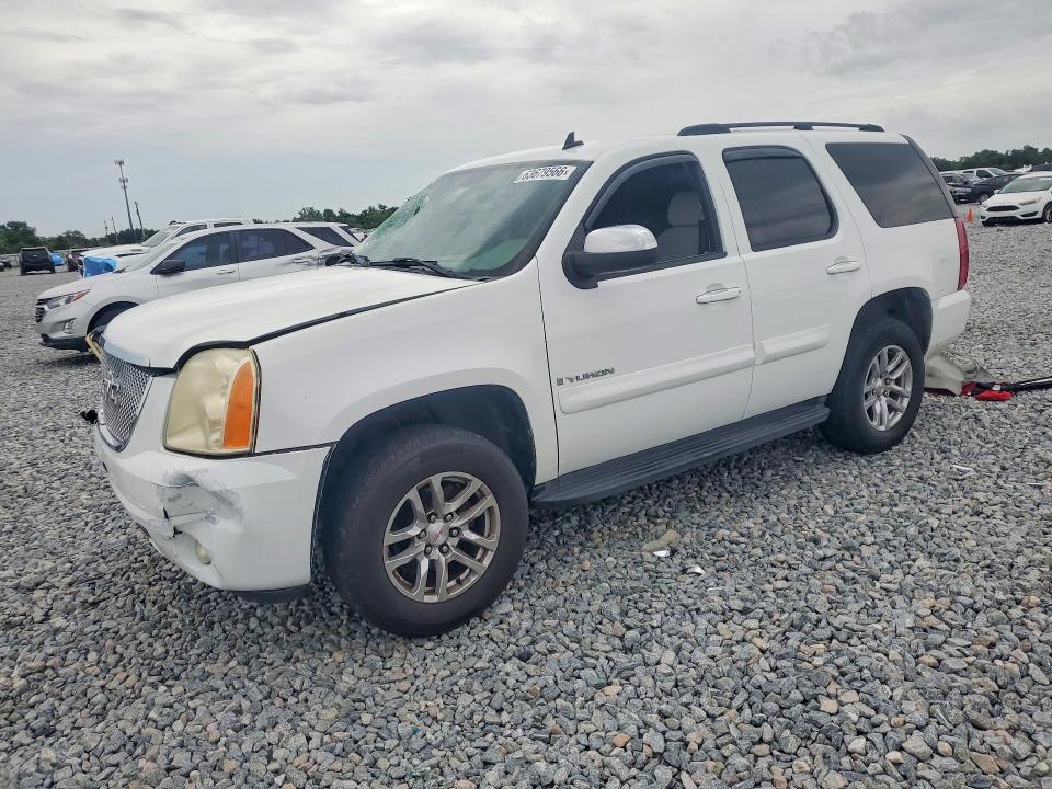 GMC YUKON 2007 with VIN 1GKFC13J77J105722 - Photo from auction