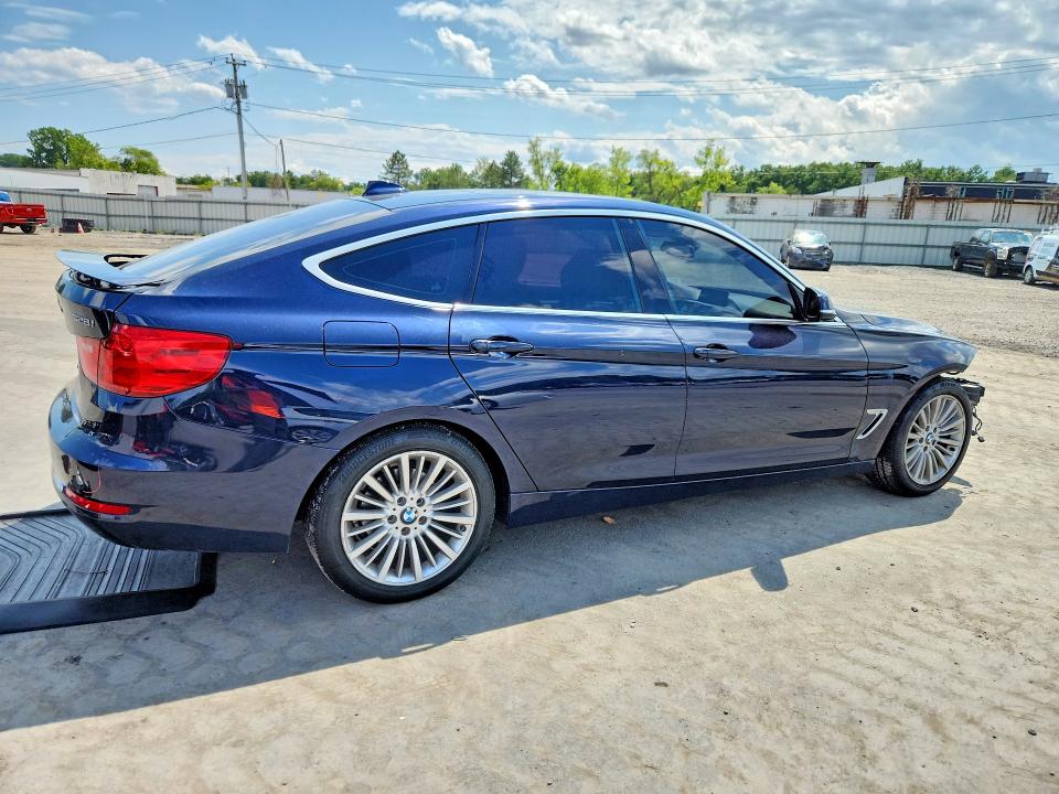 Photo 3 from auction – 2015 BMW 328 with VIN WBA8Z5C50FD671907