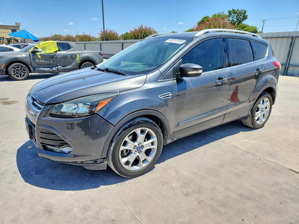 FORD ESCAPE 2016 с VIN 1FMCU0J98GUC10097 - Снимка от търг