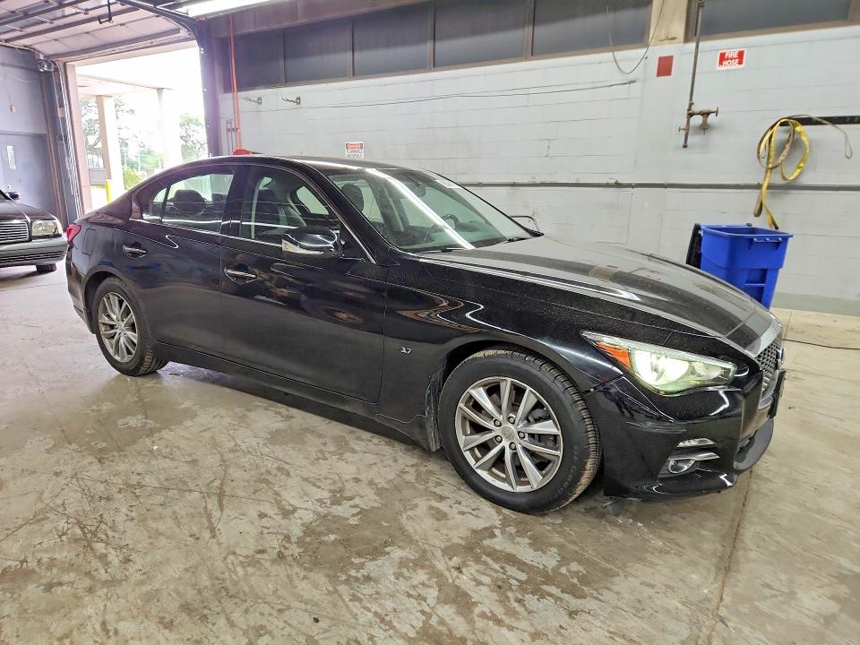 Photo 4 from auction – 2015 INFINITI Q50 with VIN JN1BV7AR5FM390372
