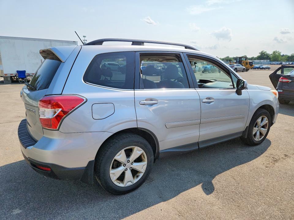 Photo 3 from auction – 2015 SUBARU FORESTER with VIN JF2SJAHC5FH568945