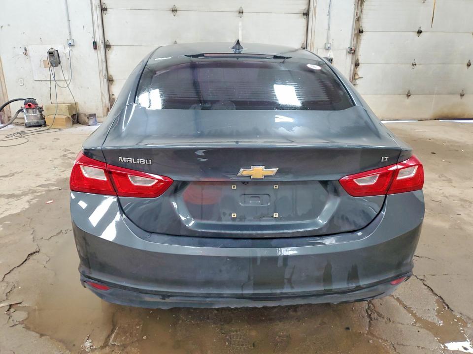 Photo 6 from auction – 2017 CHEVROLET MALIBU with VIN 1G1ZE5ST4HF102819