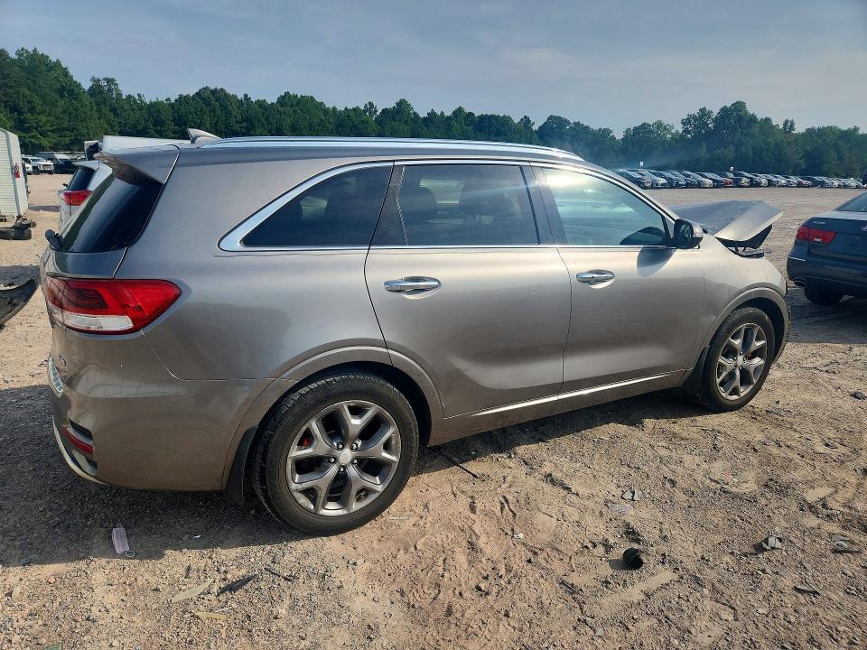 Photo 3 from auction – 2016 KIA SORENTO with VIN 5XYPK4A59GG114013