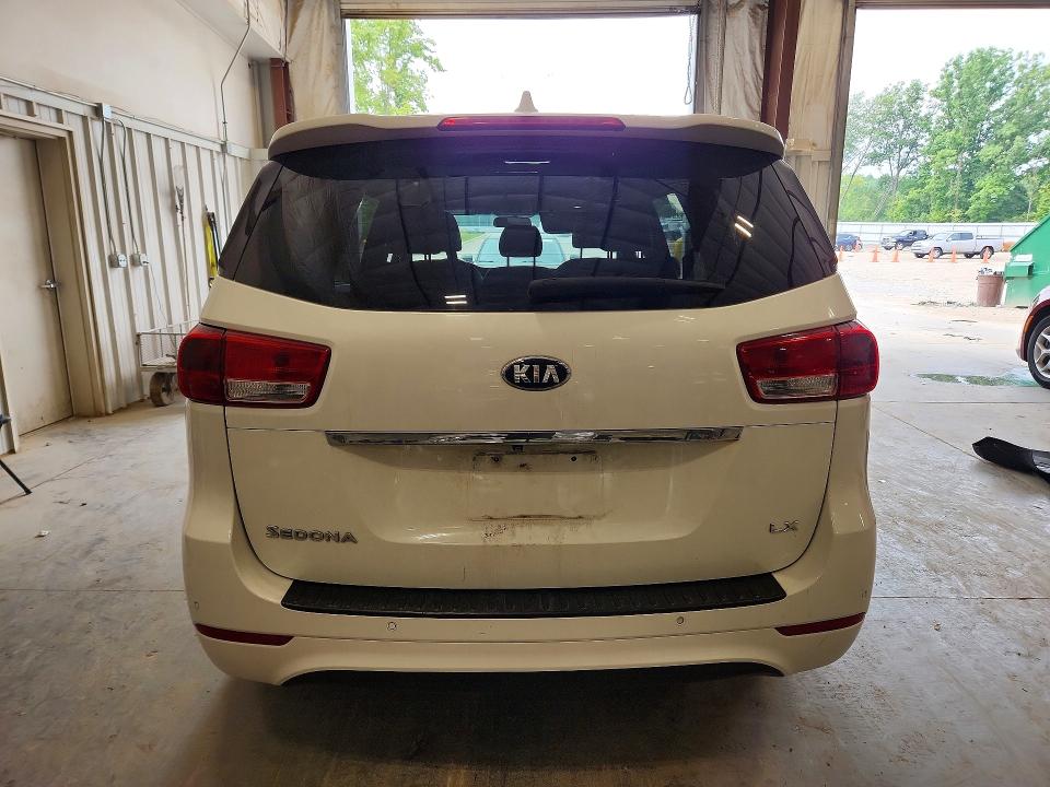Photo 6 from auction – 2016 KIA SEDONA with VIN KNDMB5C1XG6131134
