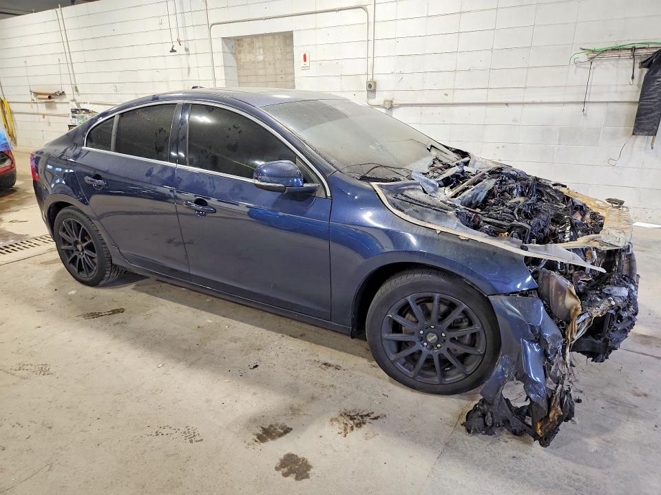 Photo 4 from auction – 2015 VOLVO S60 with VIN YV140MFK9F2359596