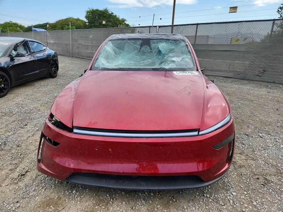 Foto 5 de la subasta – 2026 TESLA MODEL  Y con VIN 7SAYGDEE5TF368452
