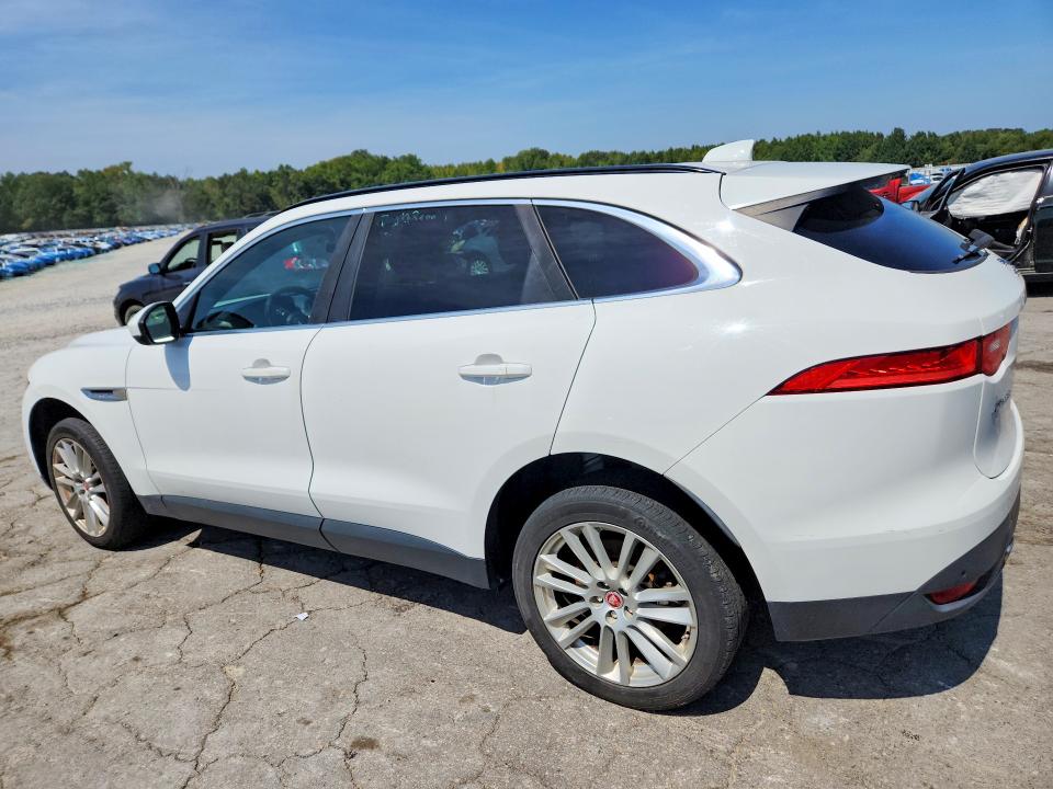 Photo 2 from auction – 2017 JAGUAR F-PACE with VIN SADCK2BV8HA088866