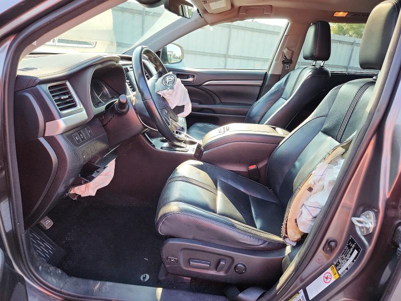 Фото 7 с аукциона – 2018 TOYOTA HIGHLANDER с VIN 5TDKZRFH0JS285541