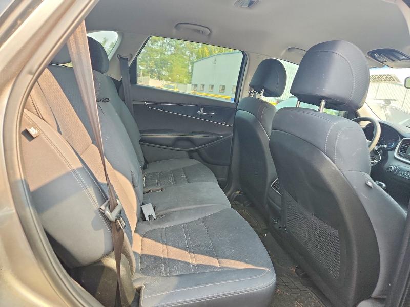 Photo 10 from auction – 2017 KIA SORENTO with VIN 5XYPG4A38HG257150