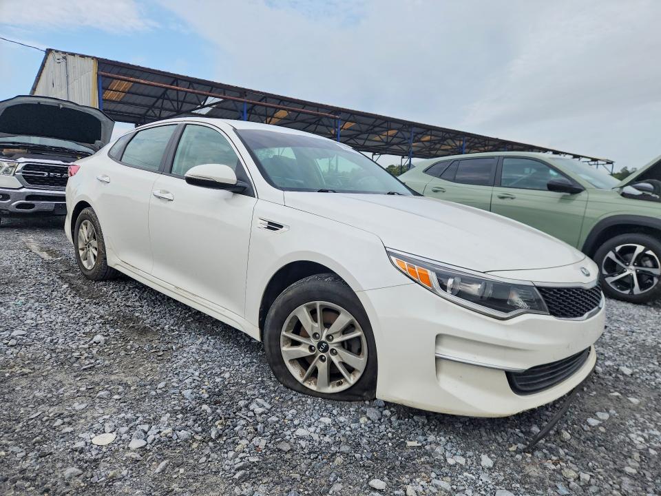 Photo 4 from auction – 2016 KIA OPTIMA with VIN KNAGT4L3XG5074281