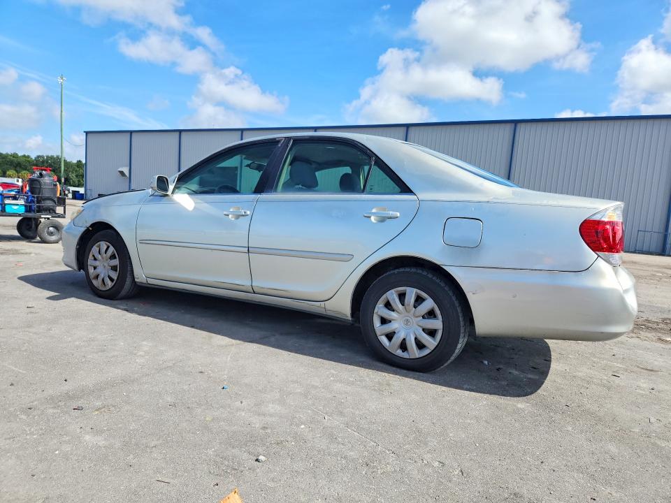 Photo 2 from auction – 2005 TOYOTA CAMRY with VIN 4T1BE32K55U976491