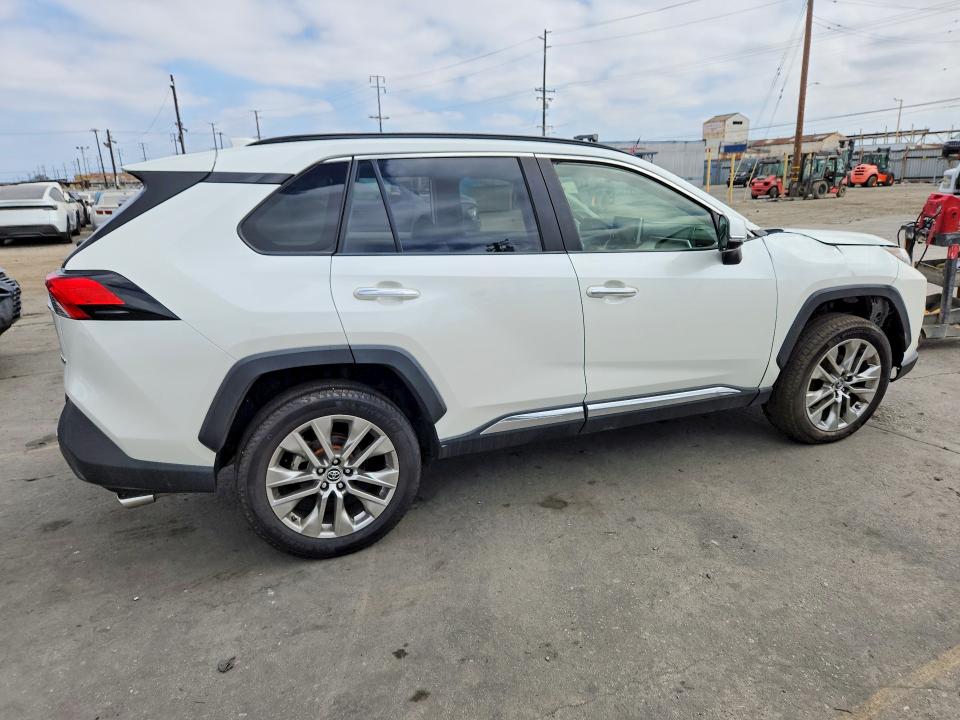 Photo 3 from auction – 2019 TOYOTA RAV4 with VIN JTMY1RFV8KD500247