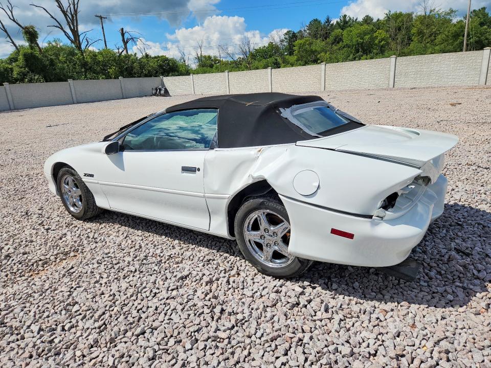 Photo 2 from auction – 1997 CHEVROLET CAMARO with VIN 2G1FP32P4V2115779
