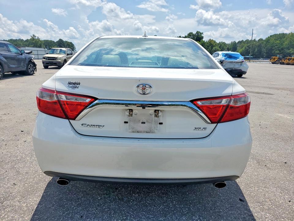 Photo 6 from auction – 2015 TOYOTA CAMRY with VIN 4T1BK1FK6FU556506