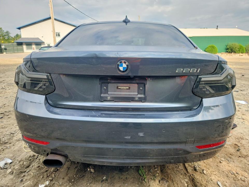 Photo 6 from auction – 2014 BMW 228 with VIN WBA1F5C51EV246425