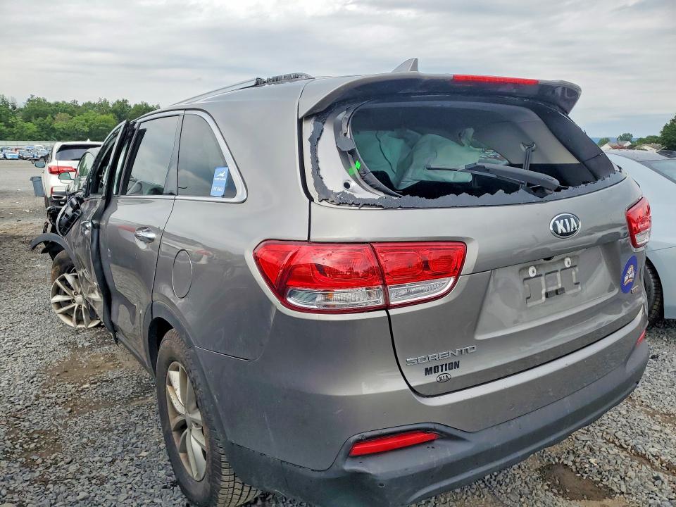 Снимка 2 от търг – 2018 KIA SORENTO с VIN 5XYPGDA34JG392700