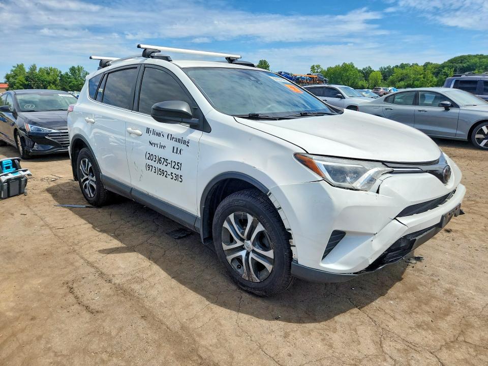 Photo 4 from auction – 2018 TOYOTA RAV4 with VIN JTMBFREV6JJ192827