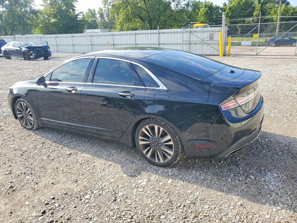 Photo 2 from auction – 2017 LINCOLN MKZ with VIN 3LN6L5FC1HR618130