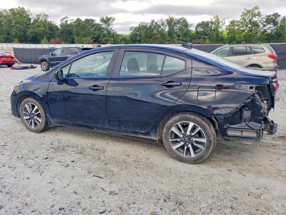 Zdjęcie 2 z aukcji – 2024 NISSAN VERSA z VIN 3N1CN8EV4RL924154