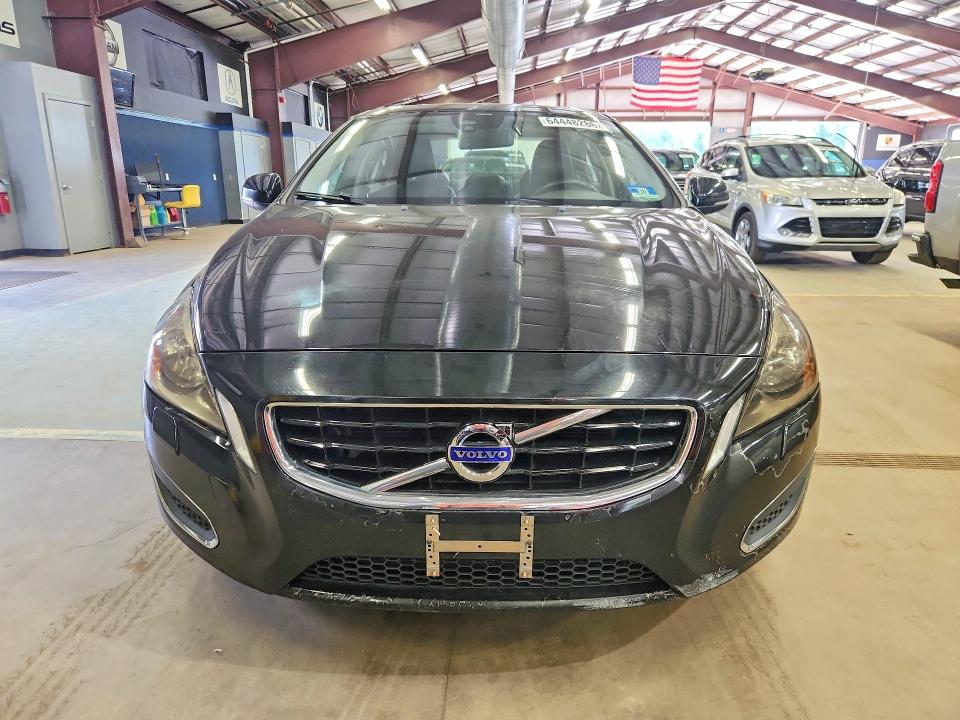 Photo 5 from auction – 2013 VOLVO S60 with VIN YV1612FH3D2171054