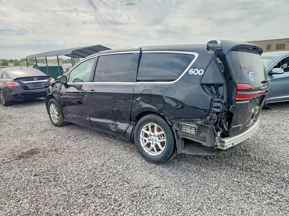 Photo 2 from auction – 2024 CHRYSLER PACIFICA with VIN 2C4RC1BG9RR167460