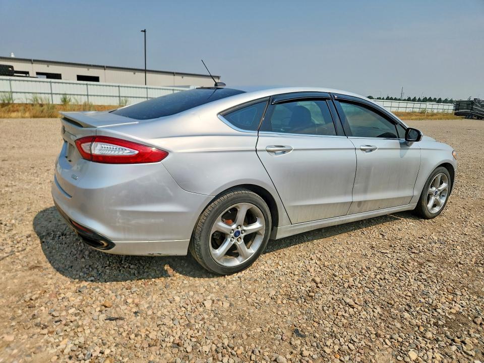 Photo 3 from auction – 2015 FORD FUSION with VIN 3FA6P0H96FR169821