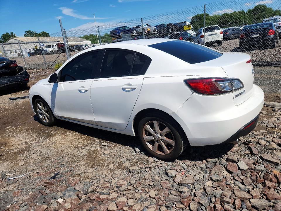 Photo 2 from auction – 2011 MAZDA 3 with VIN JM1BL1VF0B1452448