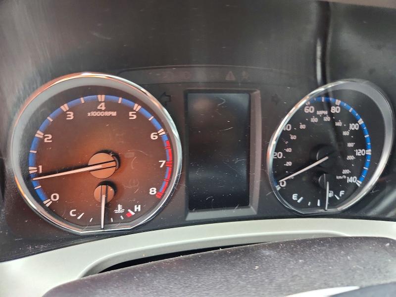 Photo 9 from auction – 2018 TOYOTA RAV4 with VIN 2T3DFREV8JW856376