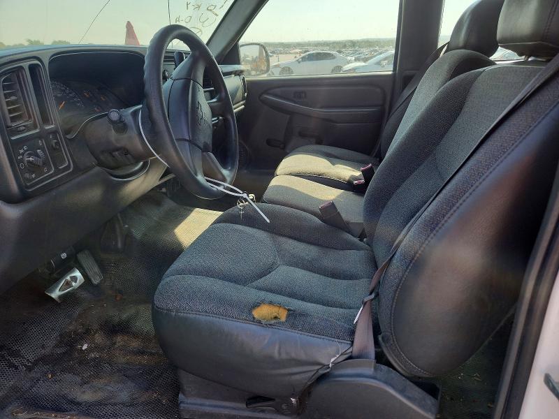 Photo 7 from auction – 2004 CHEVROLET SILVERADO with VIN 1GCEC19V44E317239
