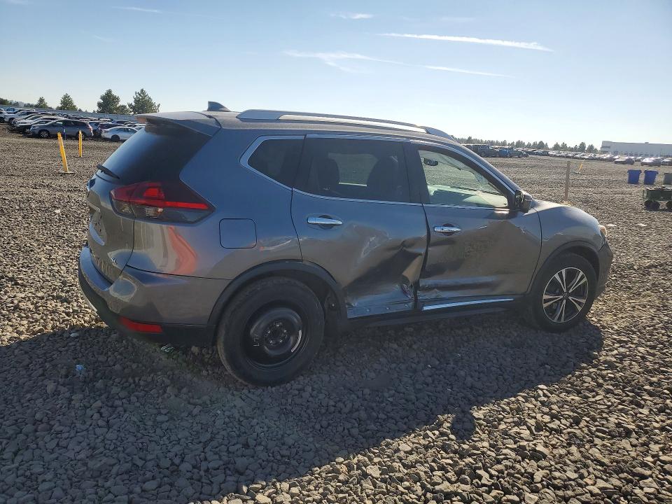 Photo 3 from auction – 2018 NISSAN ROGUE with VIN 5N1AT2MT4JC736561