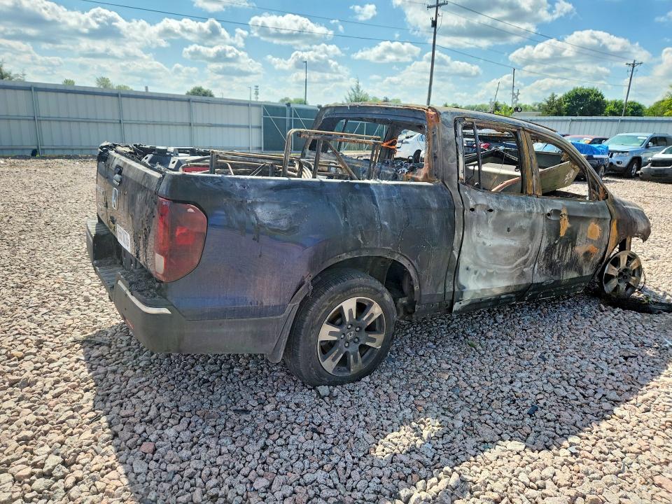 Photo 3 from auction – 2019 HONDA RIDGELINE with VIN 5FPYK3F6XKB006510