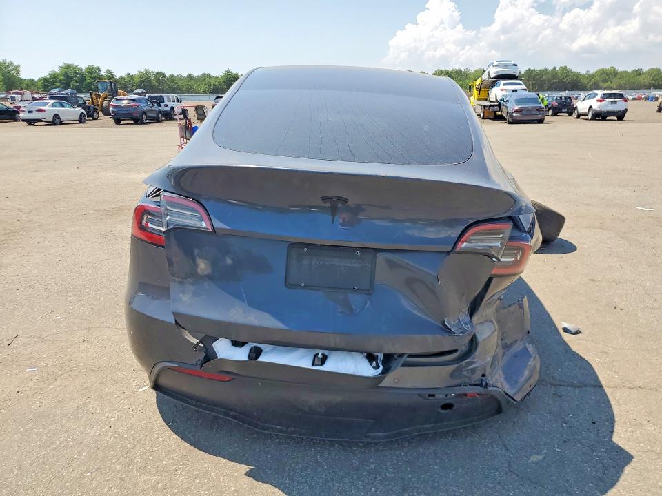 Photo 6 from auction – 2021 TESLA MODEL Y with VIN 5YJYGDEEXMF203821