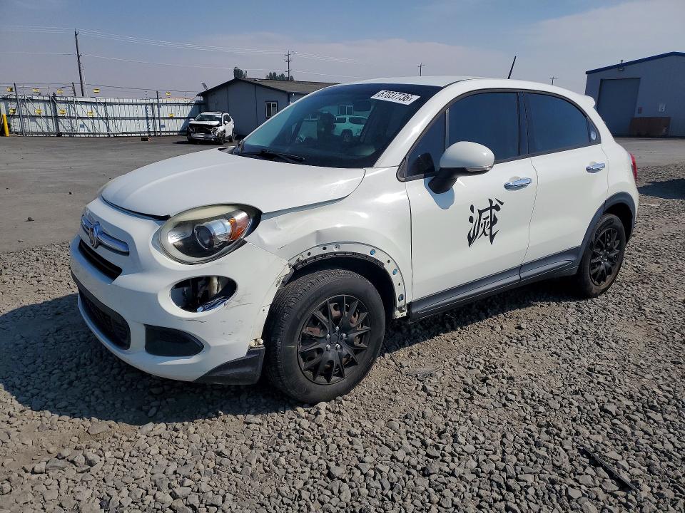 FIAT 500X 2016 with VIN ZFBCFXAT5GP360611 - Photo from auction