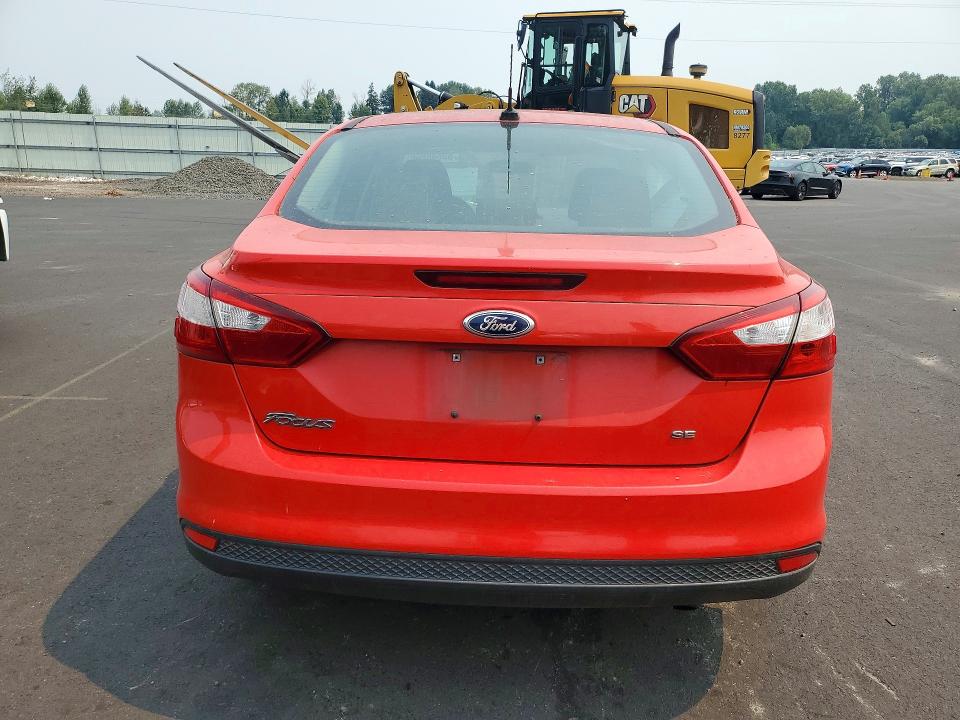 Photo 6 from auction – 2012 FORD FOCUS with VIN 1FAHP3F22CL417234