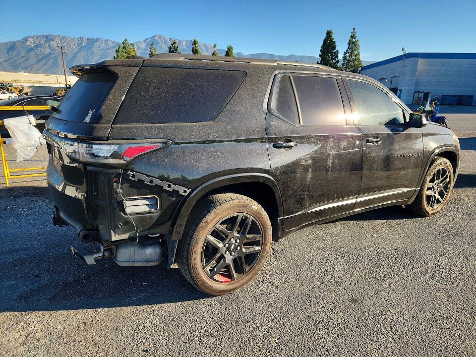 Photo 3 from auction – 2018 CHEVROLET TRAVERSE with VIN 1GNERKKW8JJ219879