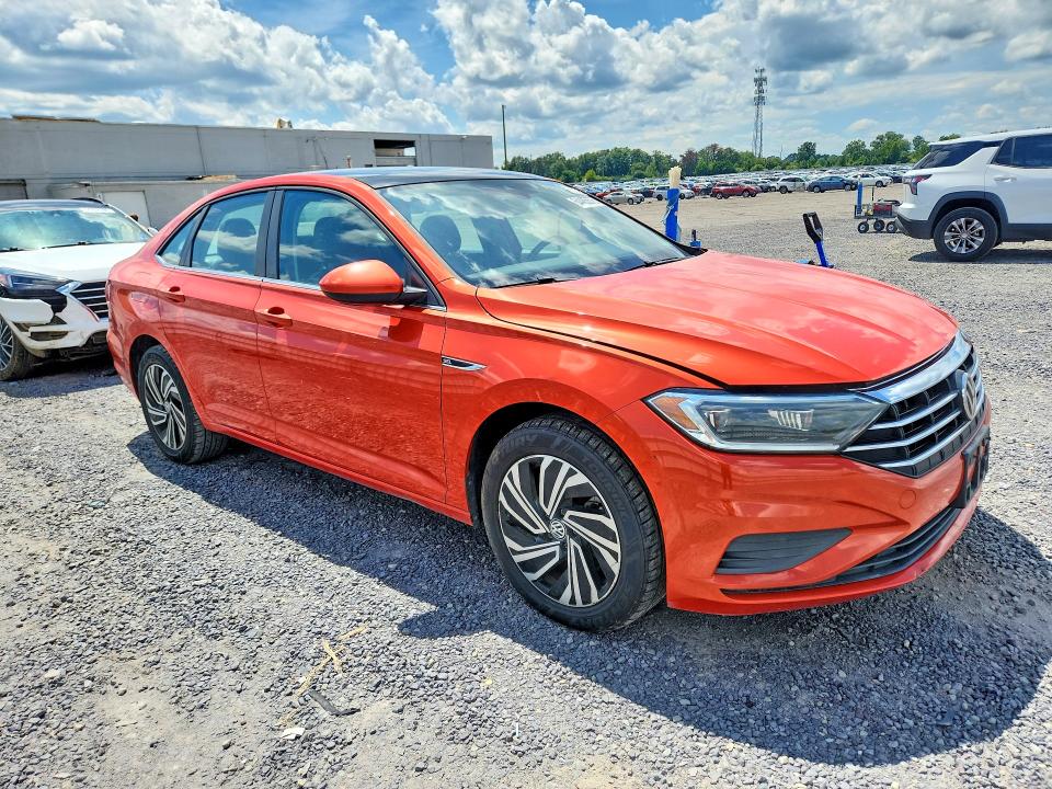 Photo 4 from auction – 2021 VOLKSWAGEN JETTA with VIN 3VWE57BUXMM013029