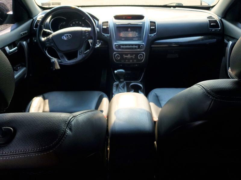 Photo 8 from auction – 2014 KIA SORENTO with VIN 5XYKTDA6XEG469639