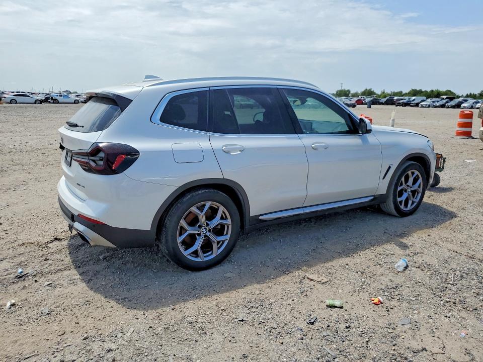 Zdjęcie 3 z aukcji – 2023 BMW X3 z VIN 5UX43DP02P9S75220