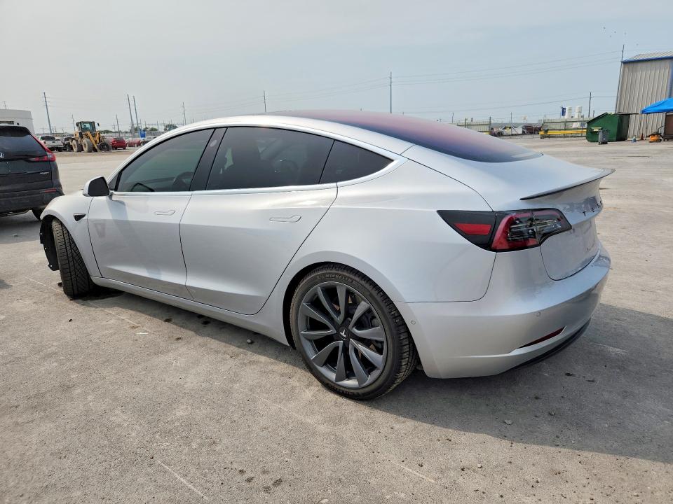 Photo 2 from auction – 2018 TESLA MODEL 3 with VIN 5YJ3E1EA0JF020175