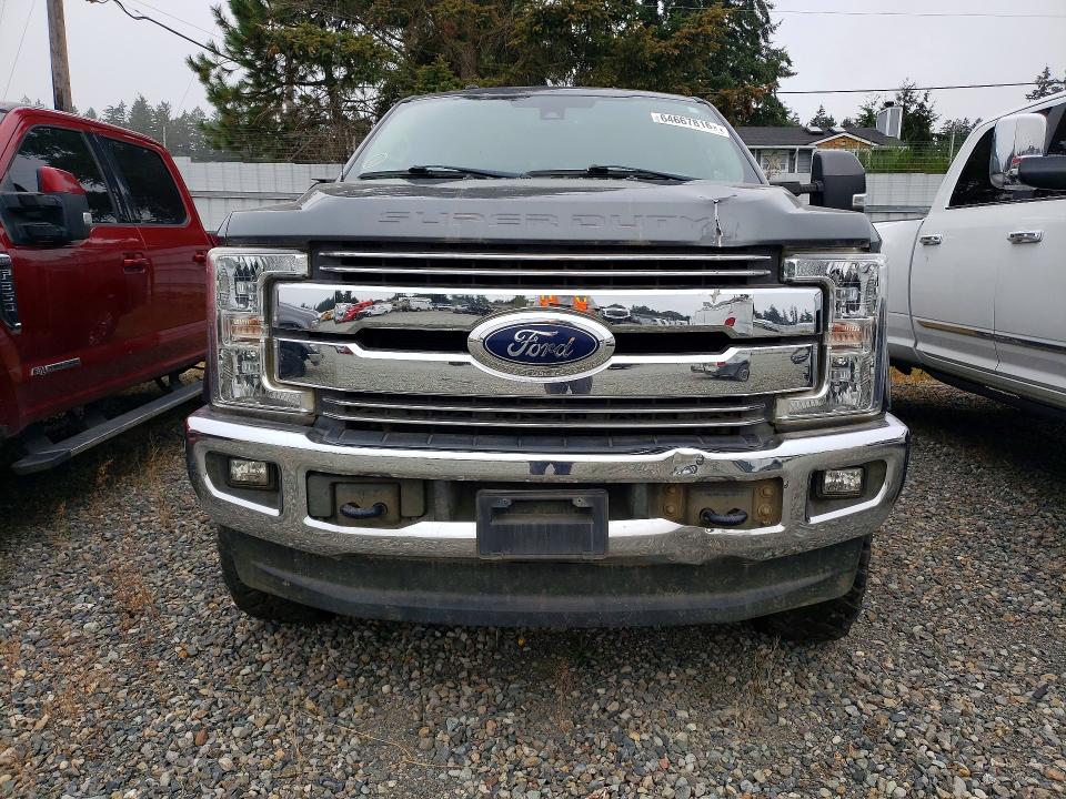 Foto 5 de la subasta – 2018 FORD F350 con VIN 1FT8W3BT7JEC80336