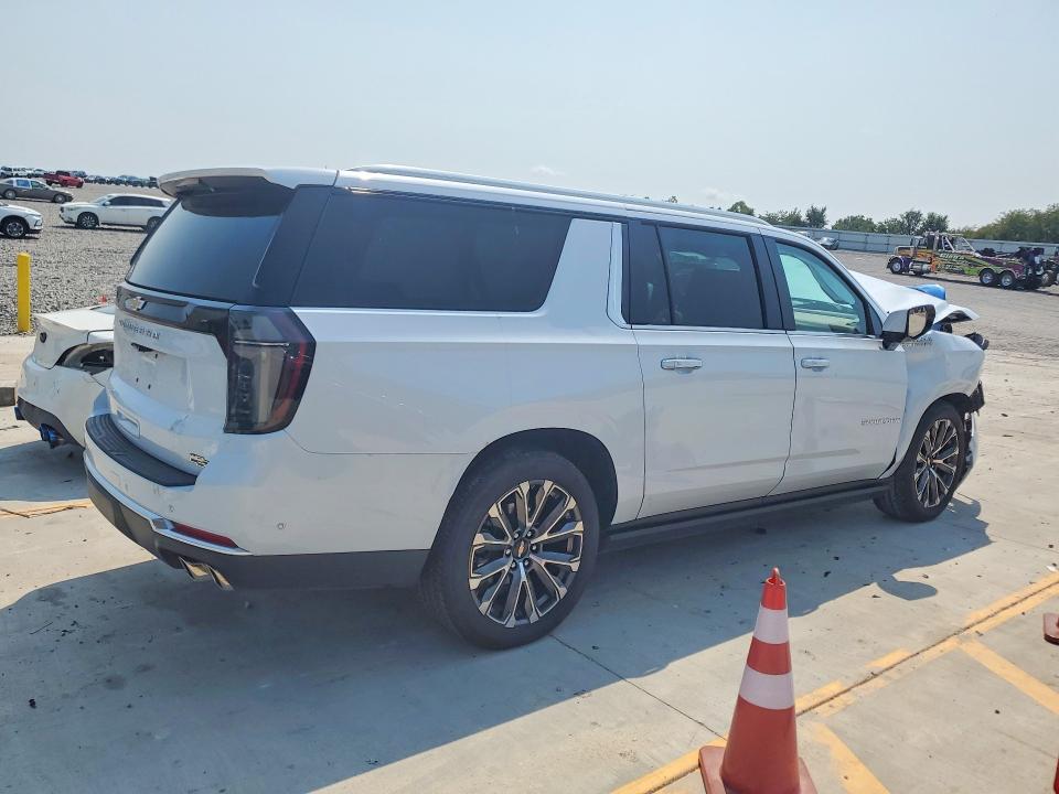 Photo 3 from auction – 2026 CHEVROLET SUBURBAN with VIN 1GNS6GKL2TR119263