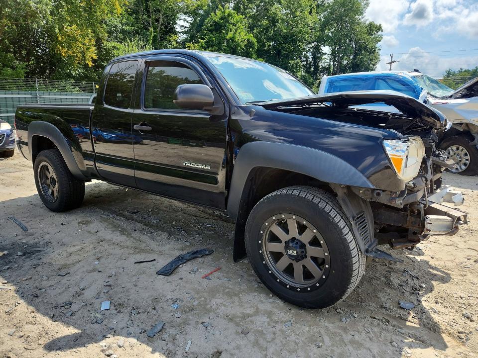 Photo 4 from auction – 2014 TOYOTA TACOMA with VIN 5TFUX4EN9EX029908