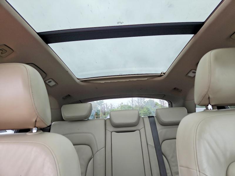 Photo 10 from auction – 2010 AUDI Q5 with VIN WA1CKAFP0AA103345