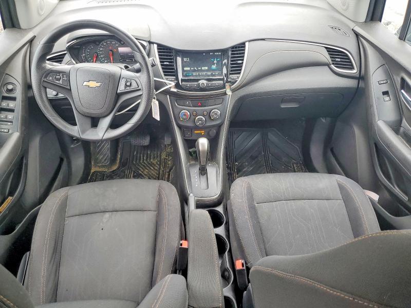 Photo 8 from auction – 2017 CHEVROLET TRAX with VIN 3GNCJLSB7HL259004