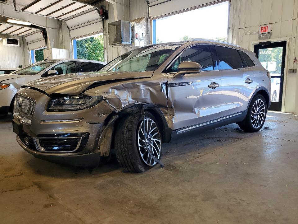 Photo 1 from auction – 2019 LINCOLN NAUTILUS with VIN 2LMPJ8L90KBL17234