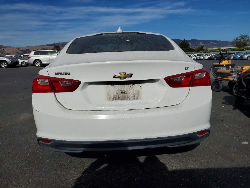 Photo 6 from auction – 2017 CHEVROLET MALIBU with VIN 1G1ZE5ST2HF187675