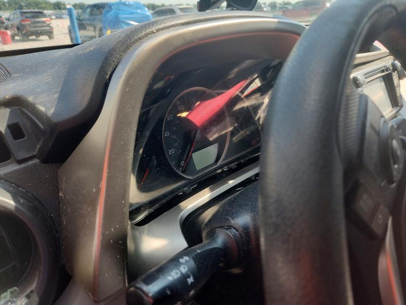 Photo 9 from auction – 2015 TOYOTA RAV4 with VIN JTMBFREV1FD129107